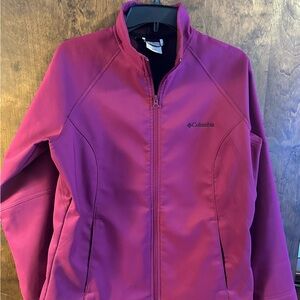 Columbia Women's  Kruser Ridge Berry Softshell  Jacket size Large